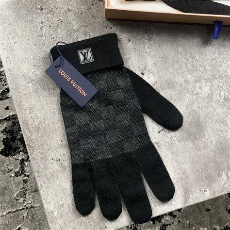 lv black gloves